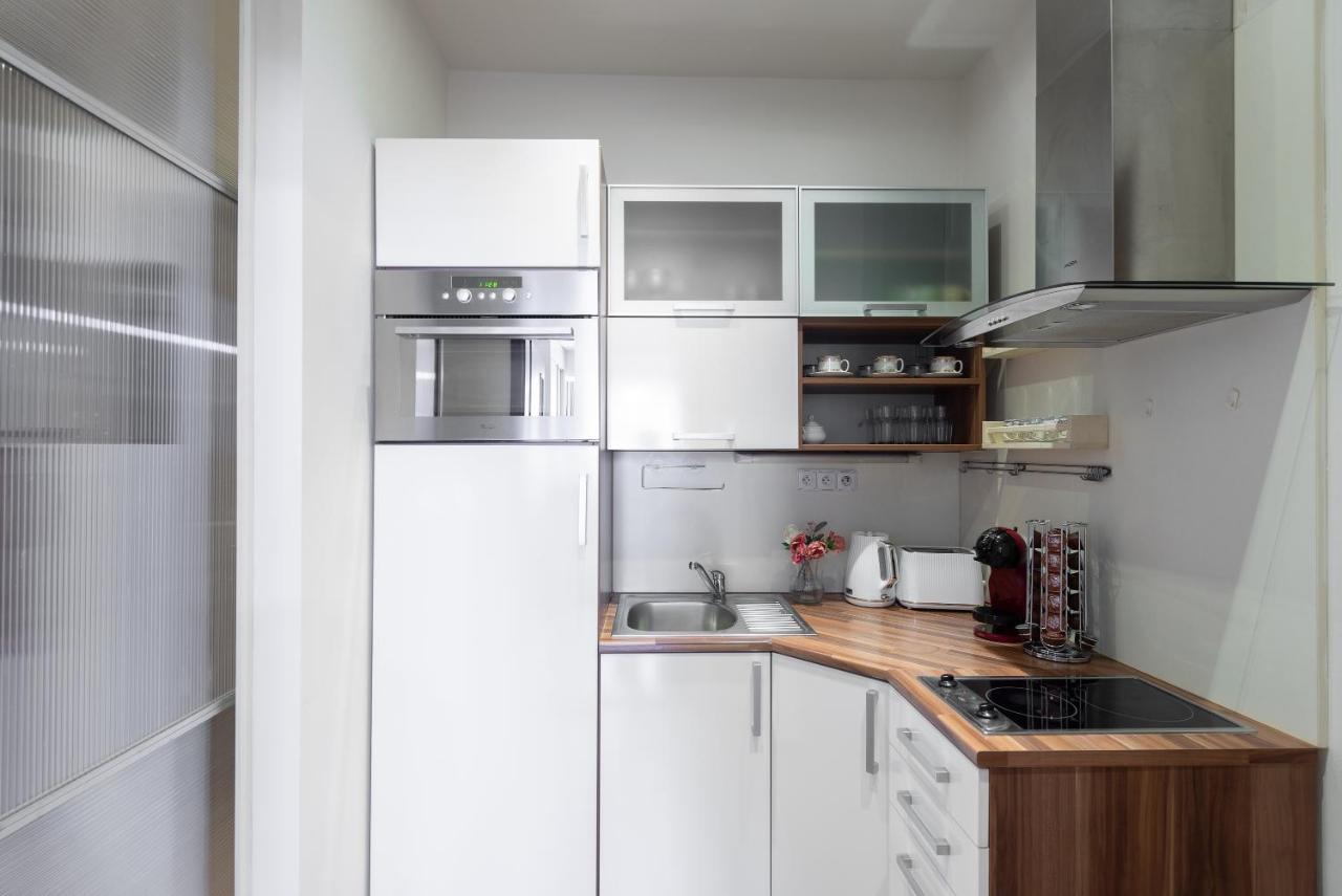 10 Min City Centre 5 People Apartment, Free Coffee Praga Exterior foto